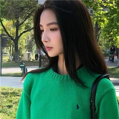 碧窗艳影